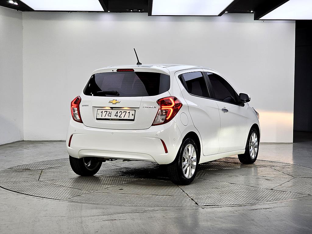 Chevrolet Spark - Vista 6