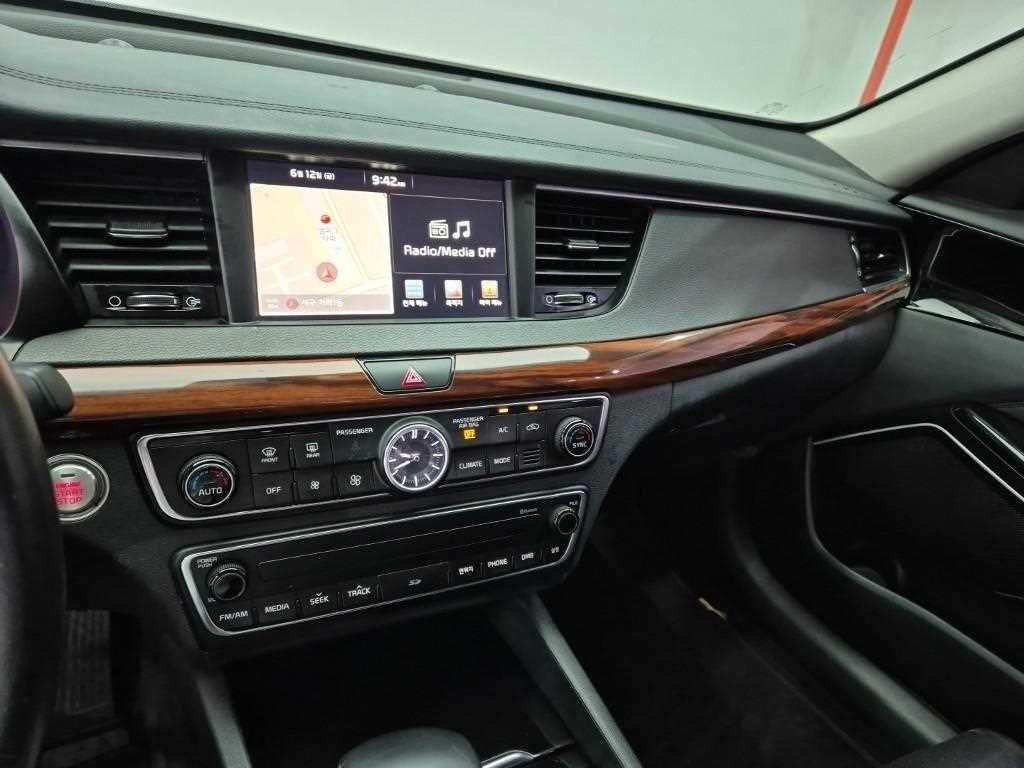 KIA K7 - Vista 12