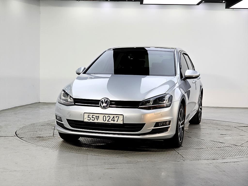 Volkswagen Golf - Vista 2