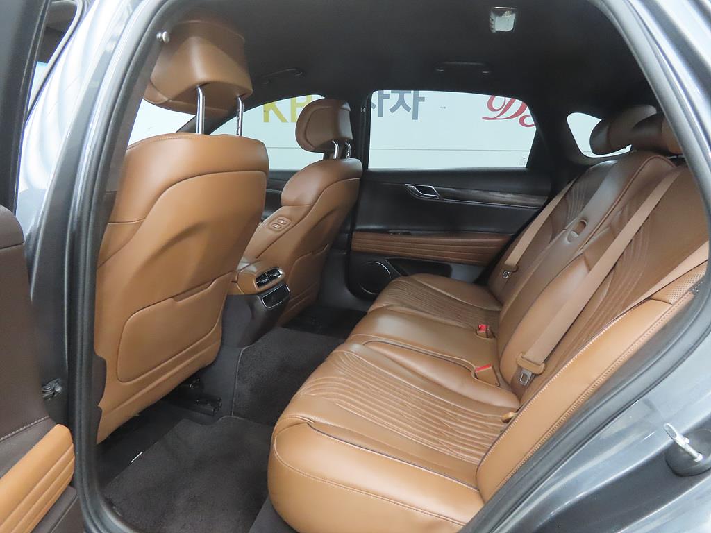 Genesis G80 - Vista 8