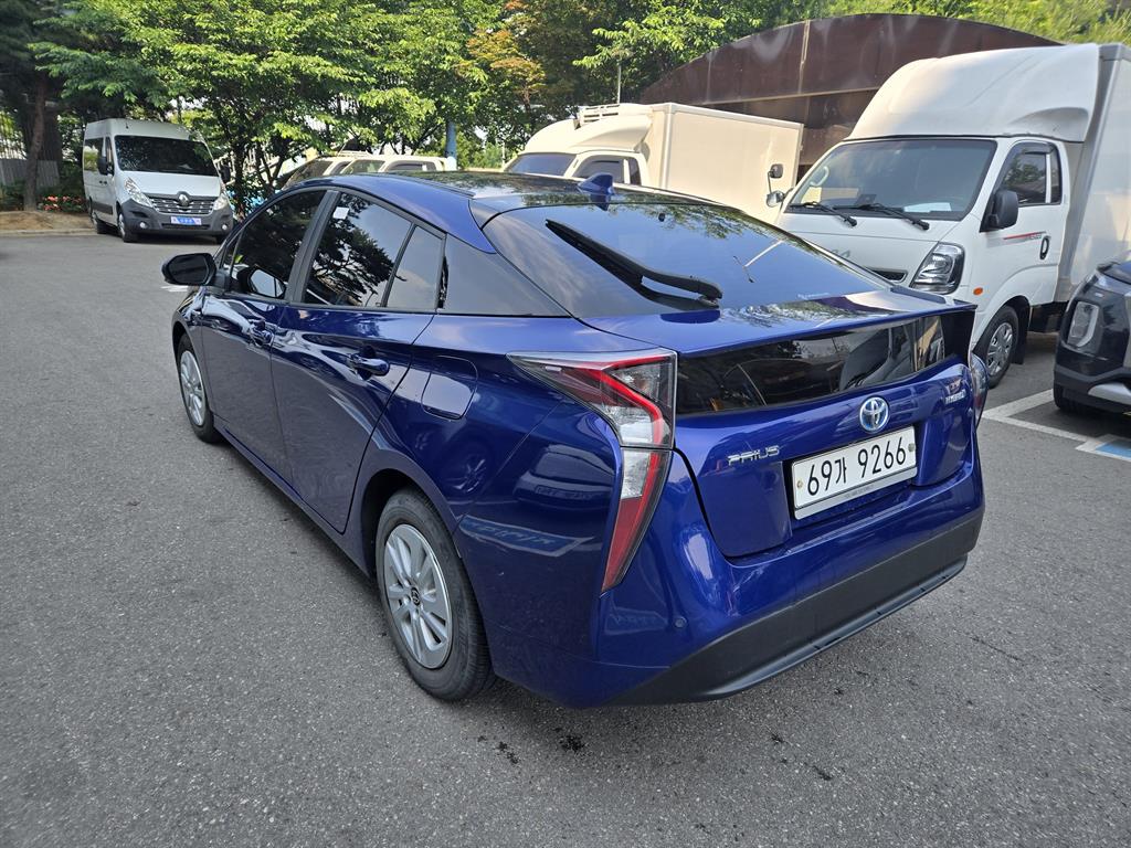 Toyota Prius - Vista 8