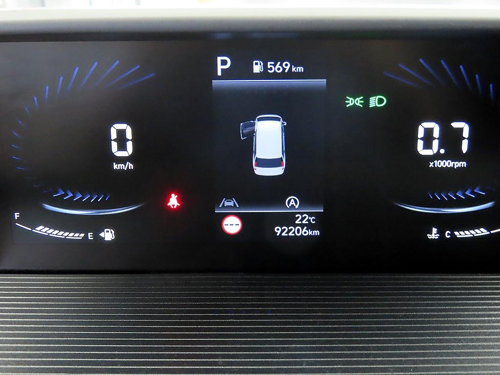 HYUNDAI Staria - Vista 11