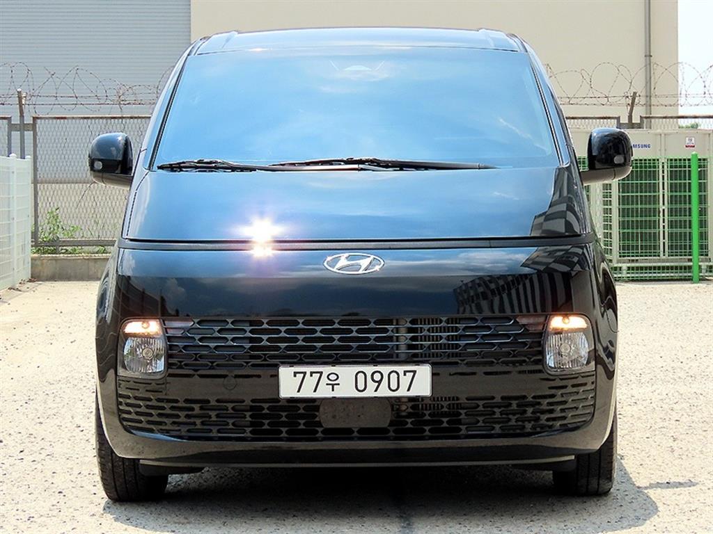 HYUNDAI Staria 2021 Negro - Importación desde Corea - HF Imports Iquique - Foto 1