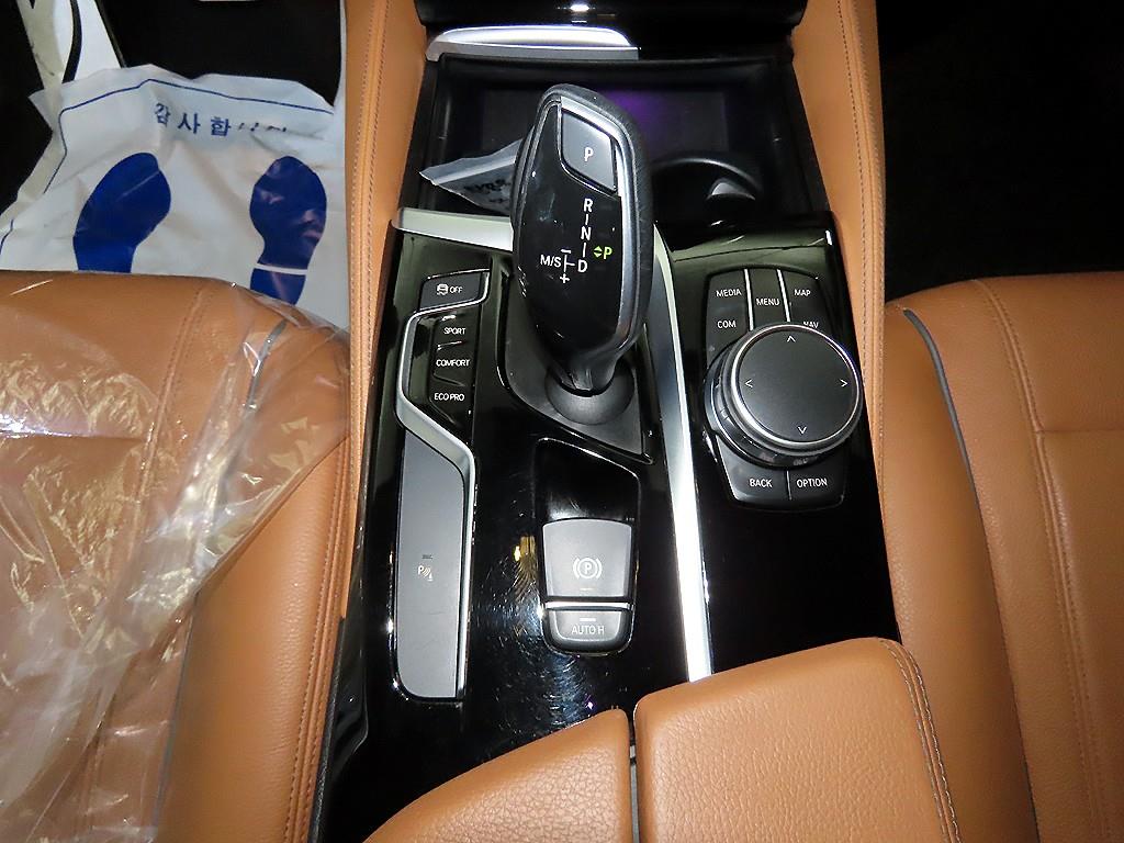 BMW 5 Series 2017 Negro - Importación desde Corea - HF Imports Iquique - Foto 14