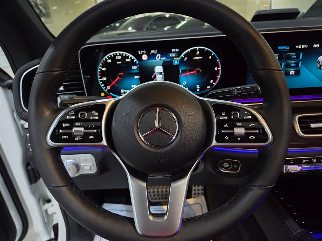 Mercedes Benz GLE Class - Vista 11