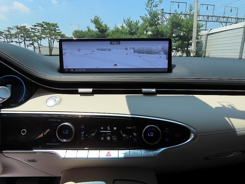 Genesis GV70 2022 Negro - Importación desde Corea - HF Imports Iquique - Foto 16