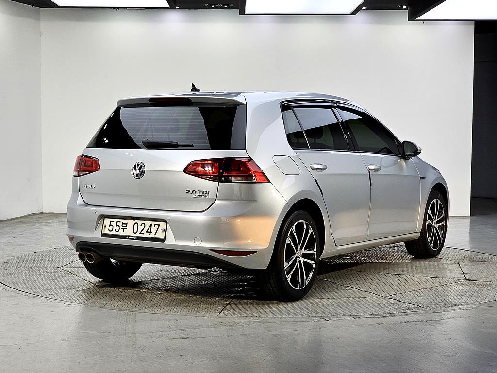 Volkswagen Golf - Vista 6