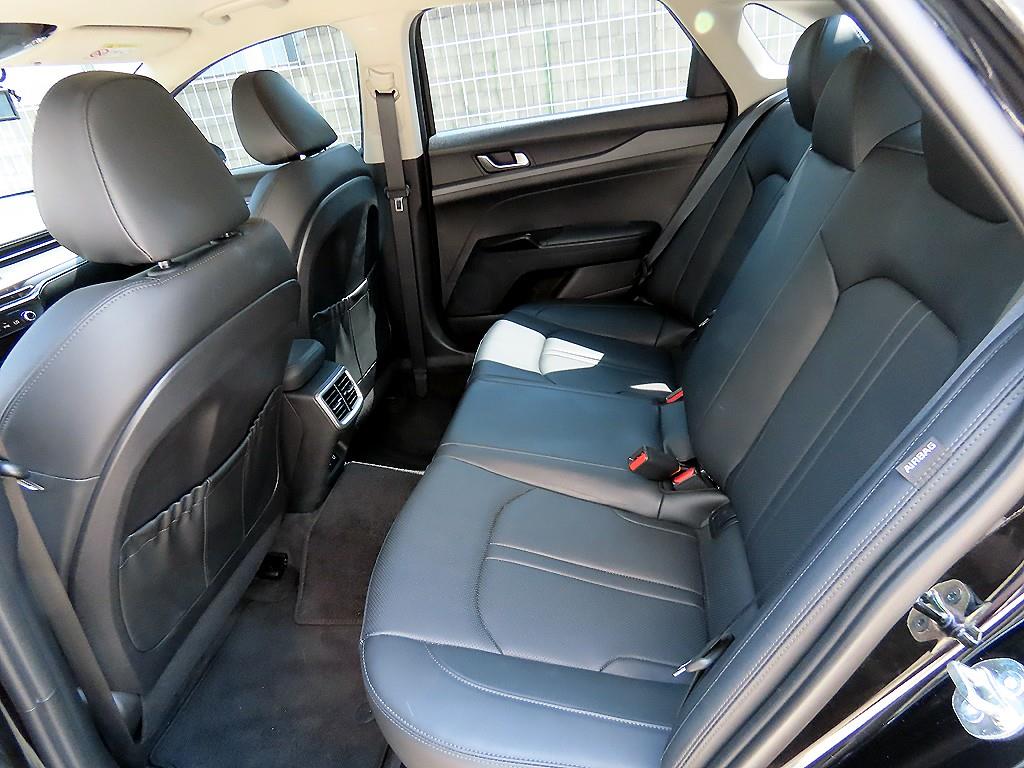 KIA K5 - Vista 8