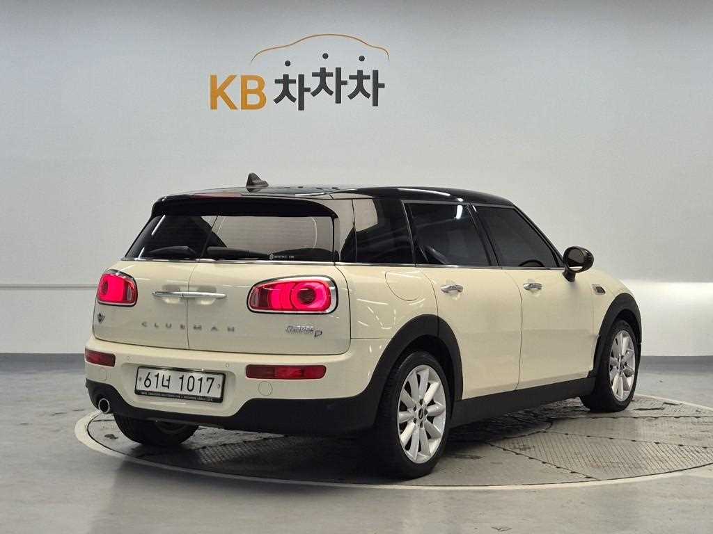 Mini Clubman - Vista 3