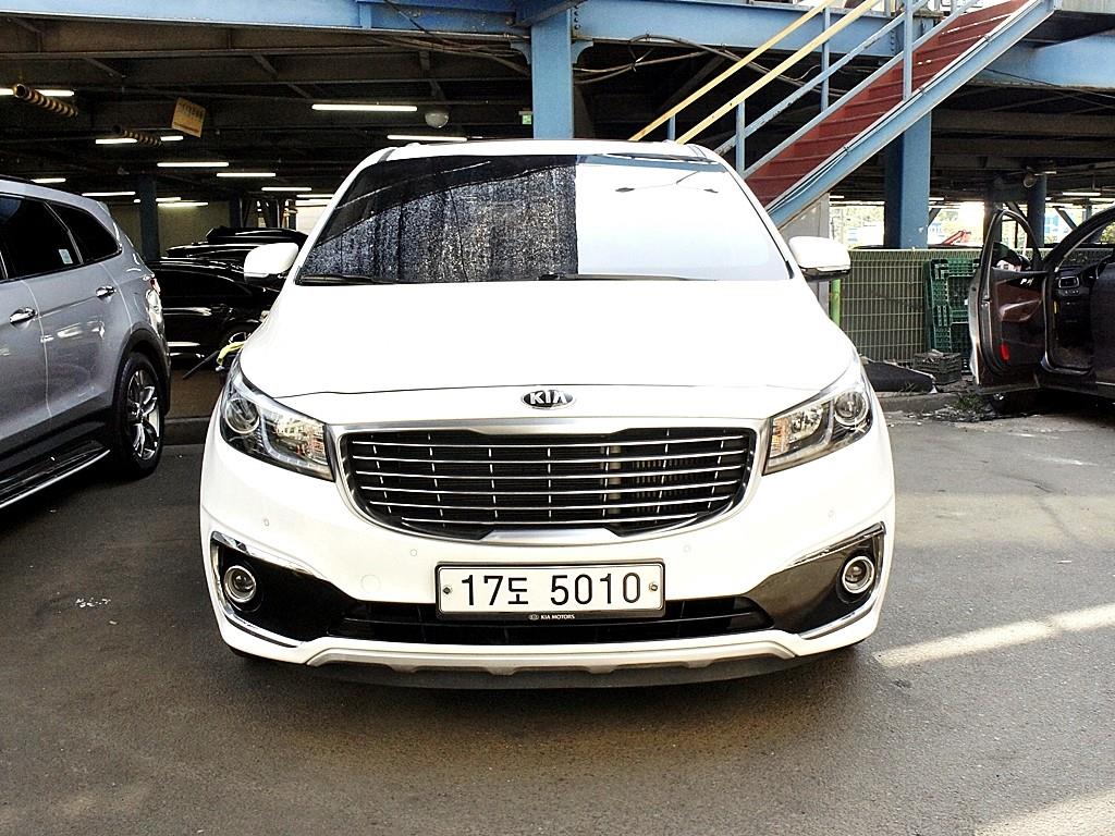 KIA Carnival 2017 Blanco - Importación desde Corea - HF Imports Iquique - Foto 1