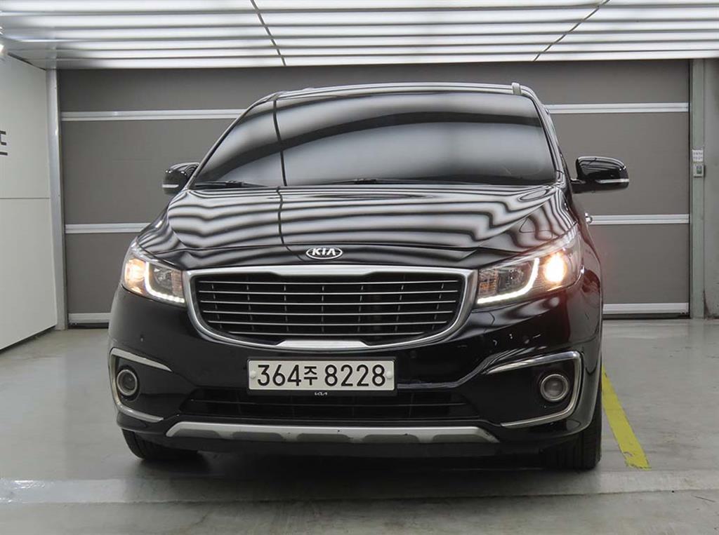 KIA Carnival - Vista 2