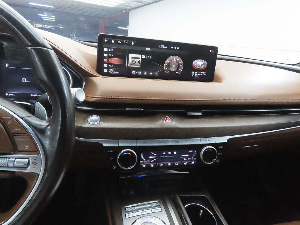 Genesis G80 - Vista 12