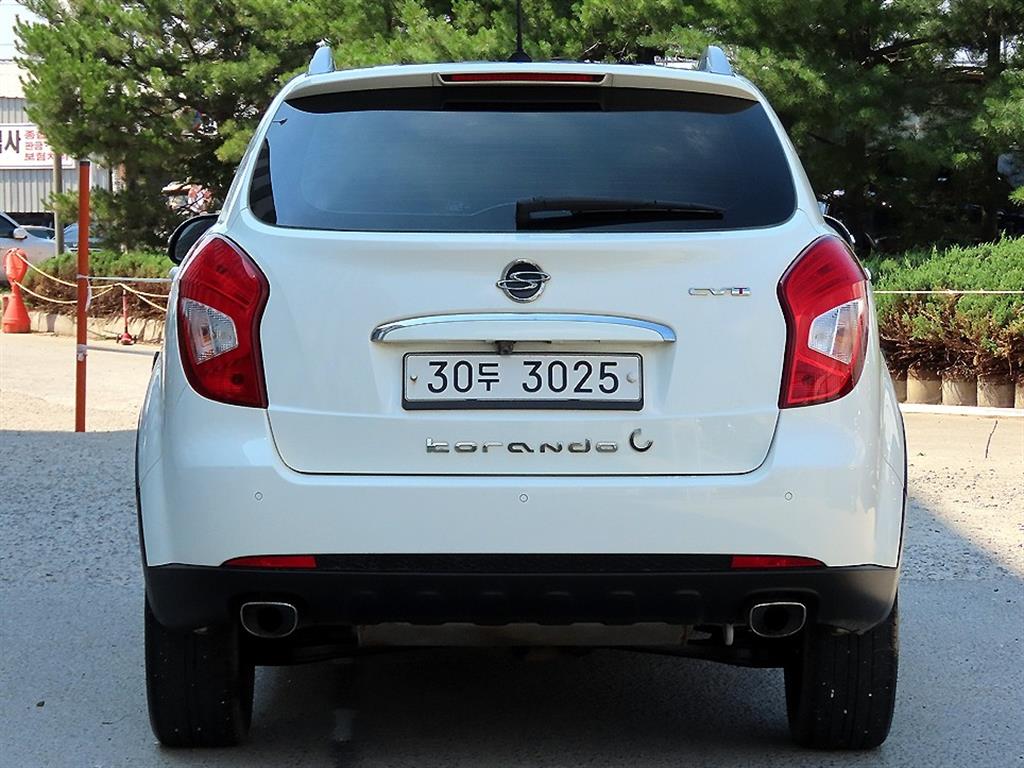 Ssangyong Korando - Vista 6