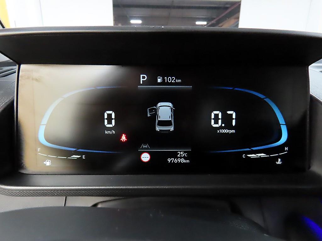 HYUNDAI Casper - Vista 10