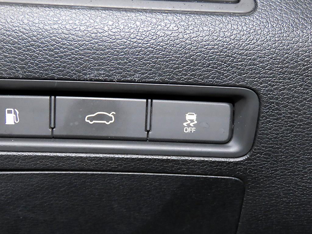 HYUNDAI Sonata 2015 Negro - Importación desde Corea - HF Imports Iquique - Foto 17