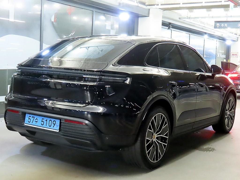 Porsche Macan - Vista 6