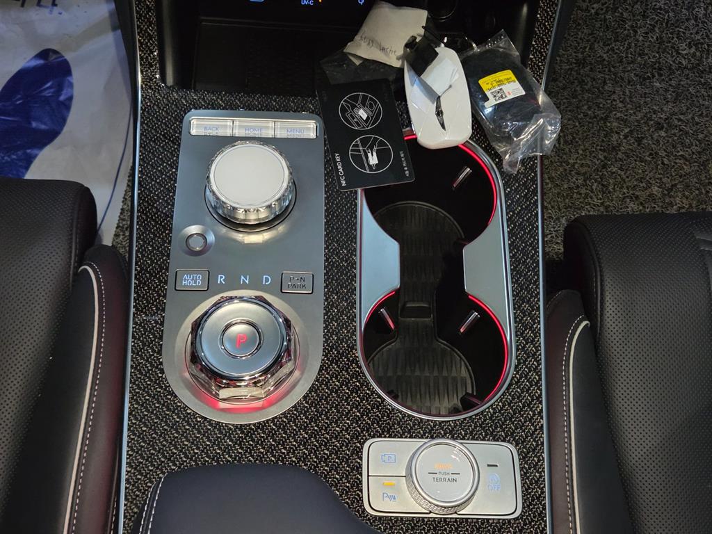 Genesis GV80 2024 skyblue - Importación desde Corea - HF Imports Iquique - Foto 15