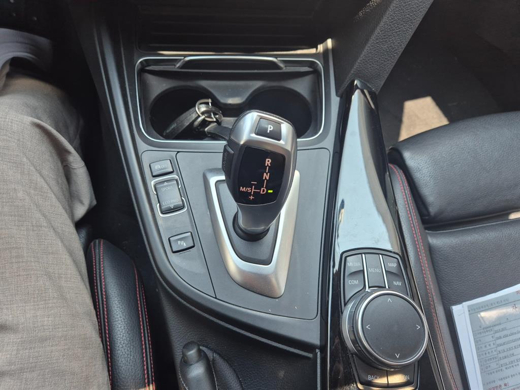 BMW 4 Series - Vista 9