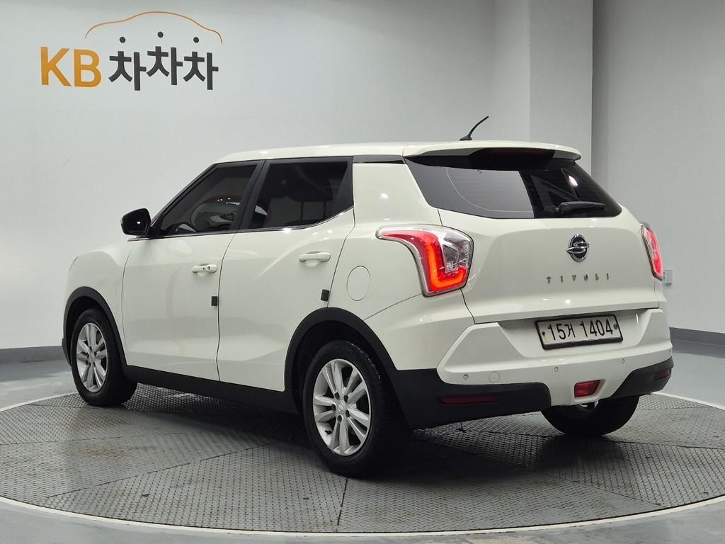 Ssangyong Tivoli - Vista 2