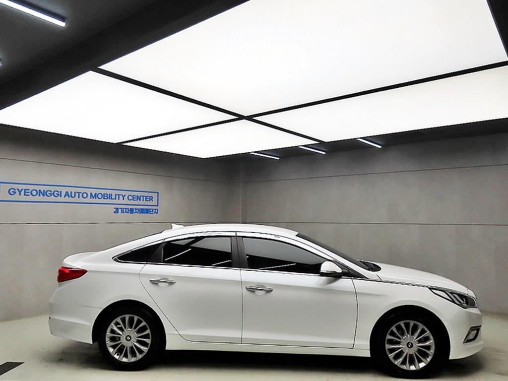 HYUNDAI Sonata - Vista 2