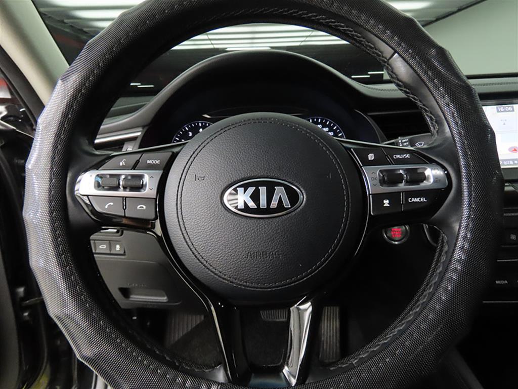 KIA K7 - Vista 10