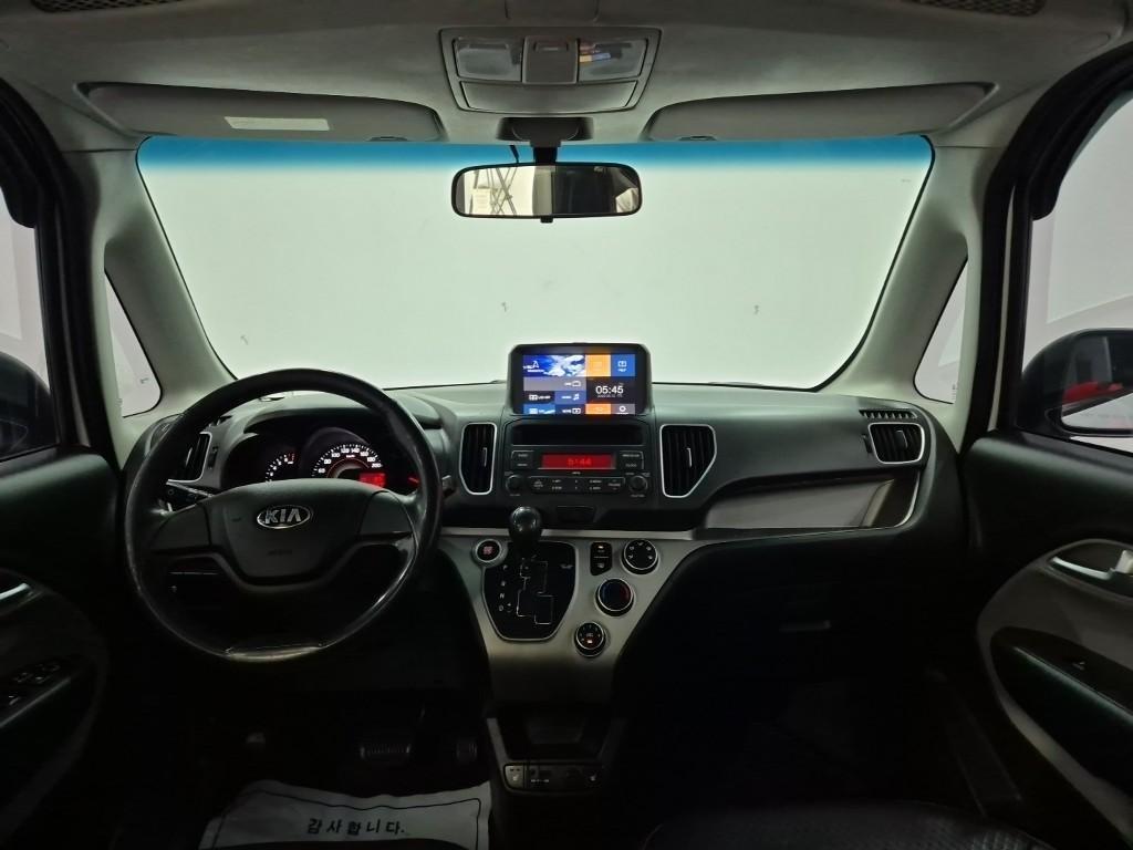 KIA Ray - Vista 9