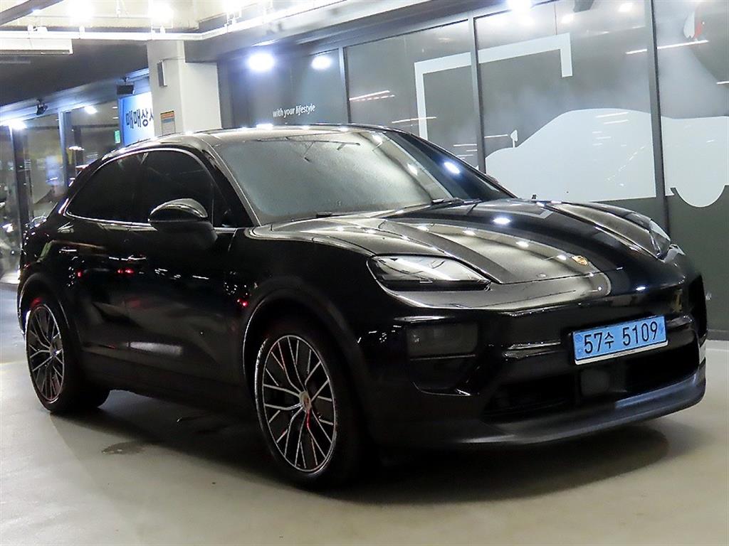 Porsche Macan 2025 Negro - Importación desde Corea - HF Imports Iquique - Foto 1
