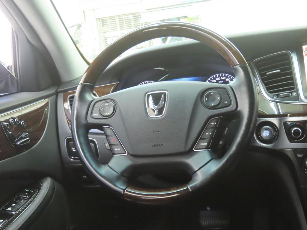 HYUNDAI Equus 2013 Negro - Importación desde Corea - HF Imports Iquique - Foto 18