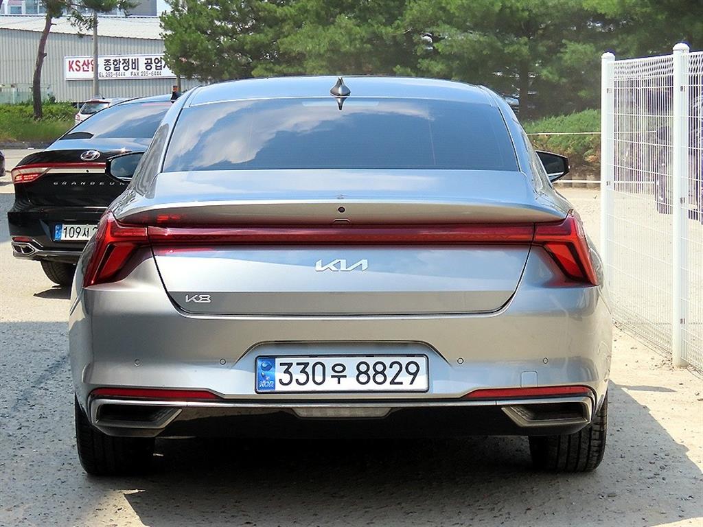 KIA K8 - Vista 6