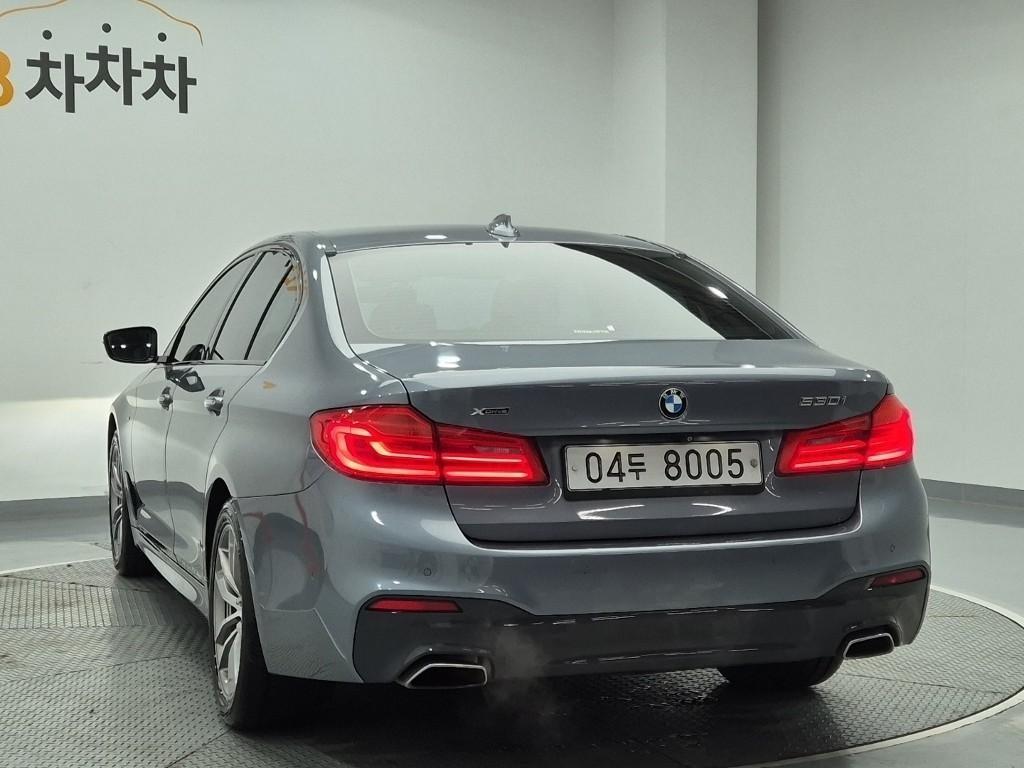 BMW 5 Series - Vista 3