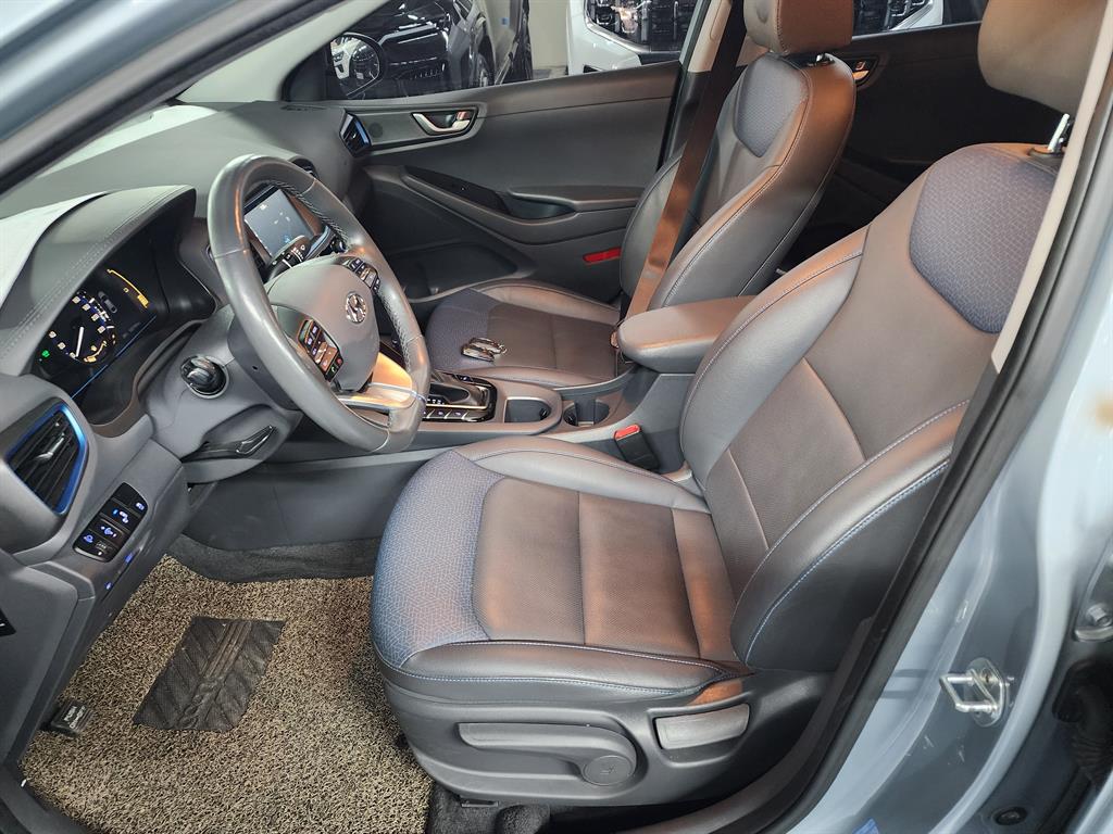 HYUNDAI Ioniq - Vista 11
