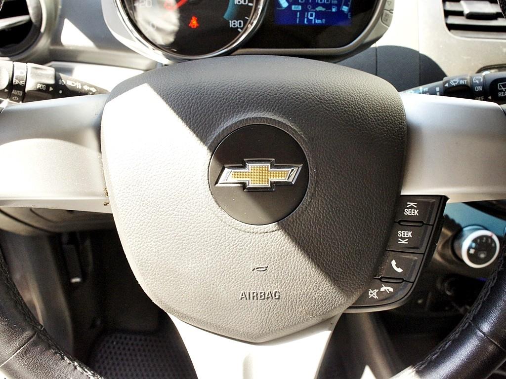 Chevrolet Spark - Vista 10