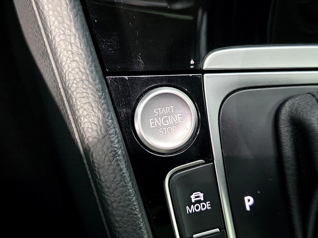 Volkswagen Golf 2016 Plateado - Importación desde Corea - HF Imports Iquique - Foto 16