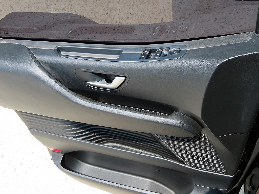 HYUNDAI Staria 2021 Negro - Importación desde Corea - HF Imports Iquique - Foto 13