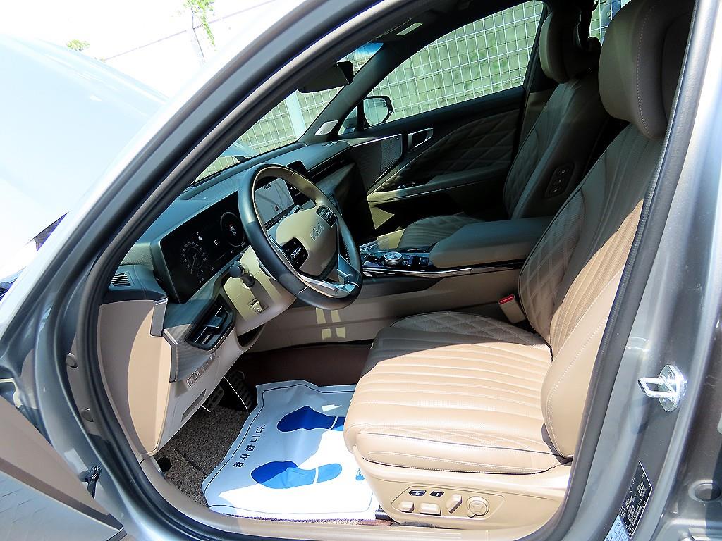 KIA K8 - Vista 7