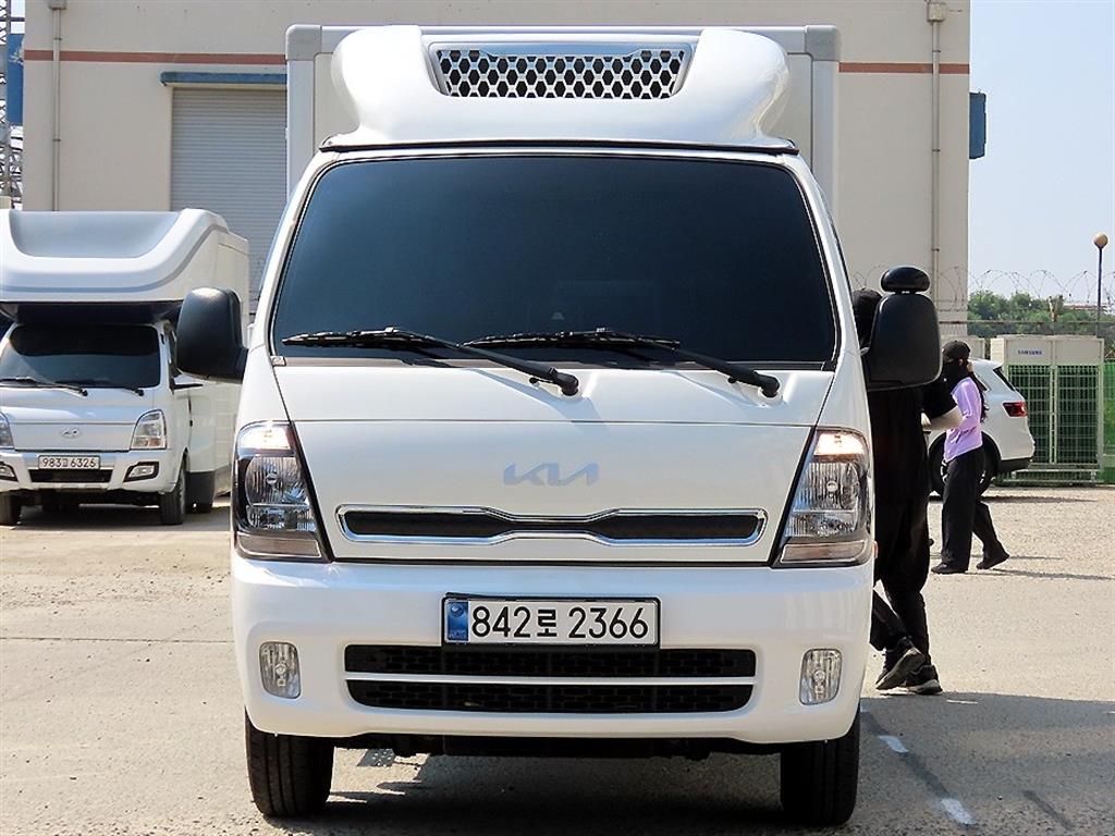 Small Truck Top_Frozen Top 2025 Blanco - Importación desde Corea - HF Imports Iquique - Foto 1