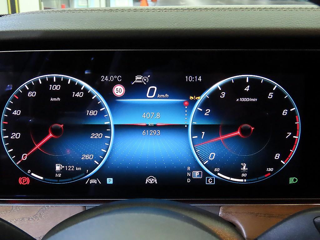 Mercedes Benz E class - Vista 11