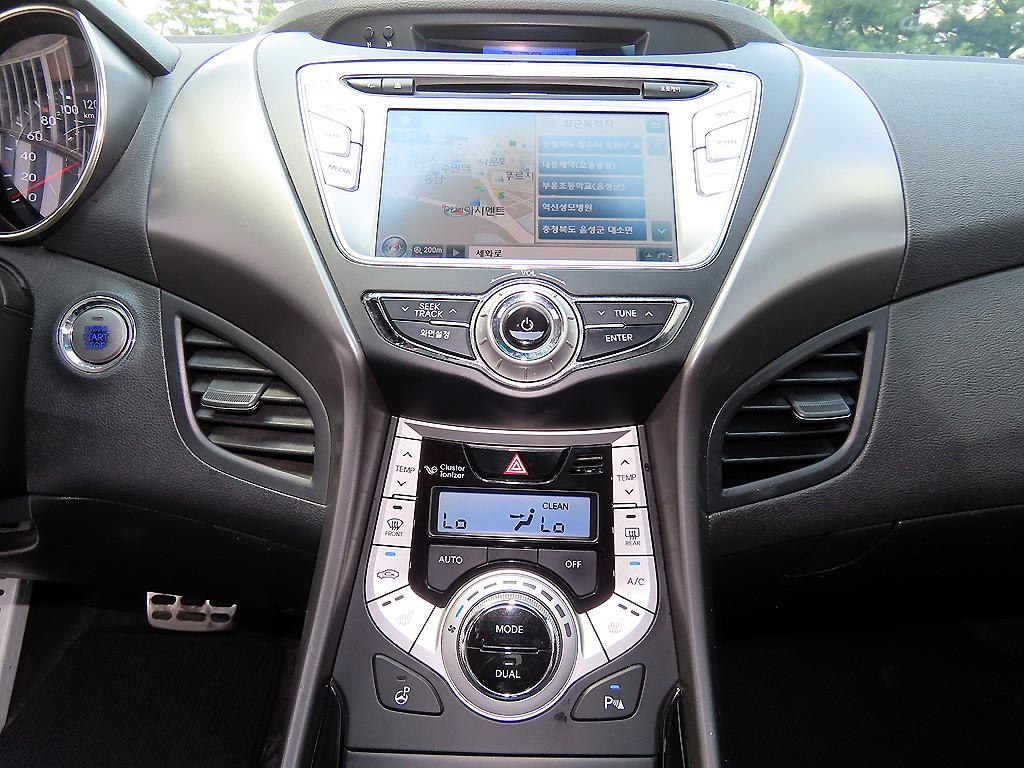 HYUNDAI Avante 2010 Gris - Importación desde Corea - HF Imports Iquique - Foto 15