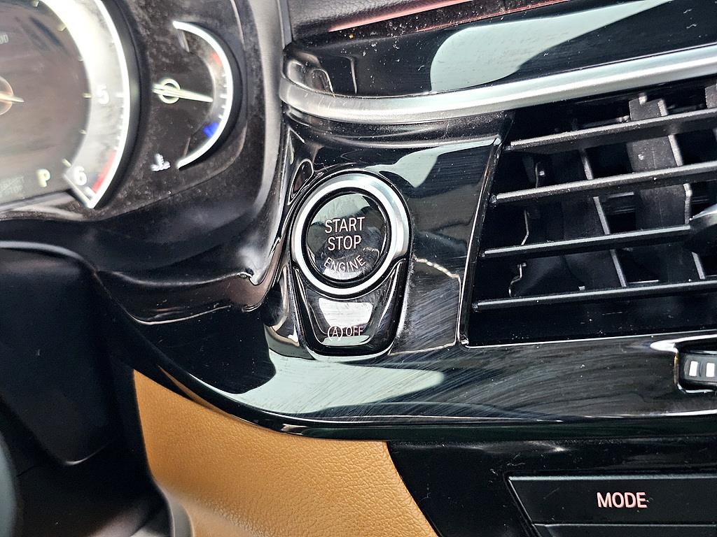 BMW 5 Series 2018 Blanco - Importación desde Corea - HF Imports Iquique - Foto 15