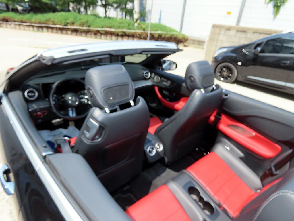 Mercedes Benz E class - Vista 10