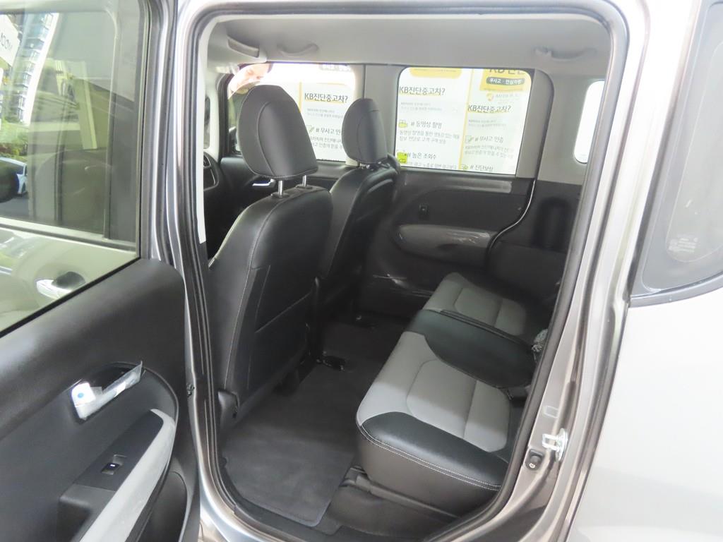 KIA Ray - Vista 8
