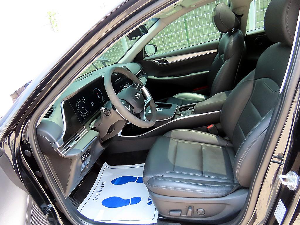 HYUNDAI Grandeur - Vista 7