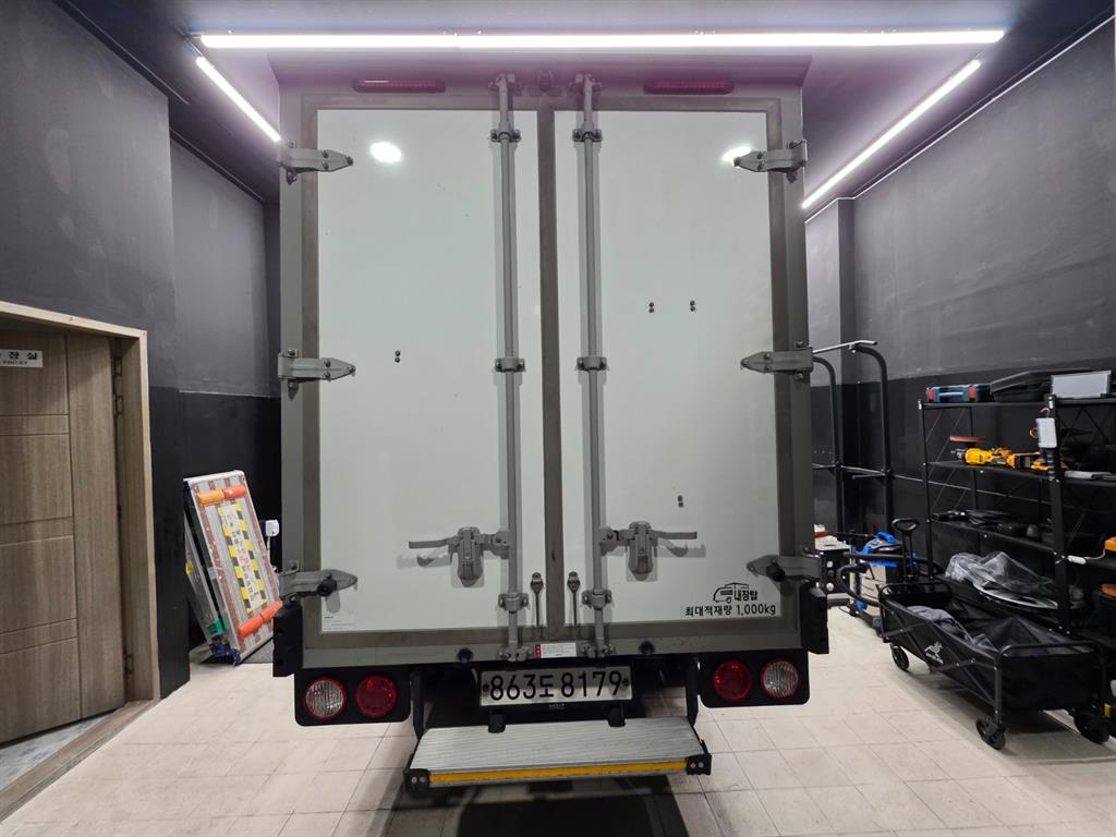 Small Truck tower_built-in tower - Vista 6