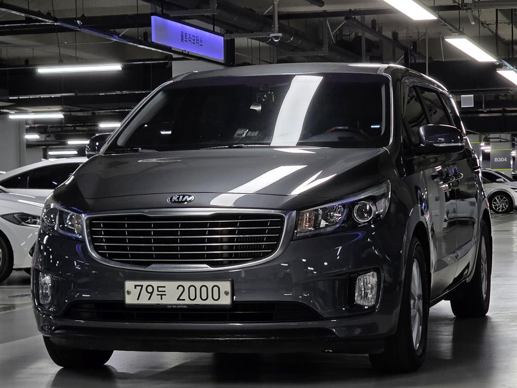 KIA Carnival 2018 Gris - Importación desde Corea - HF Imports Iquique - Foto 1