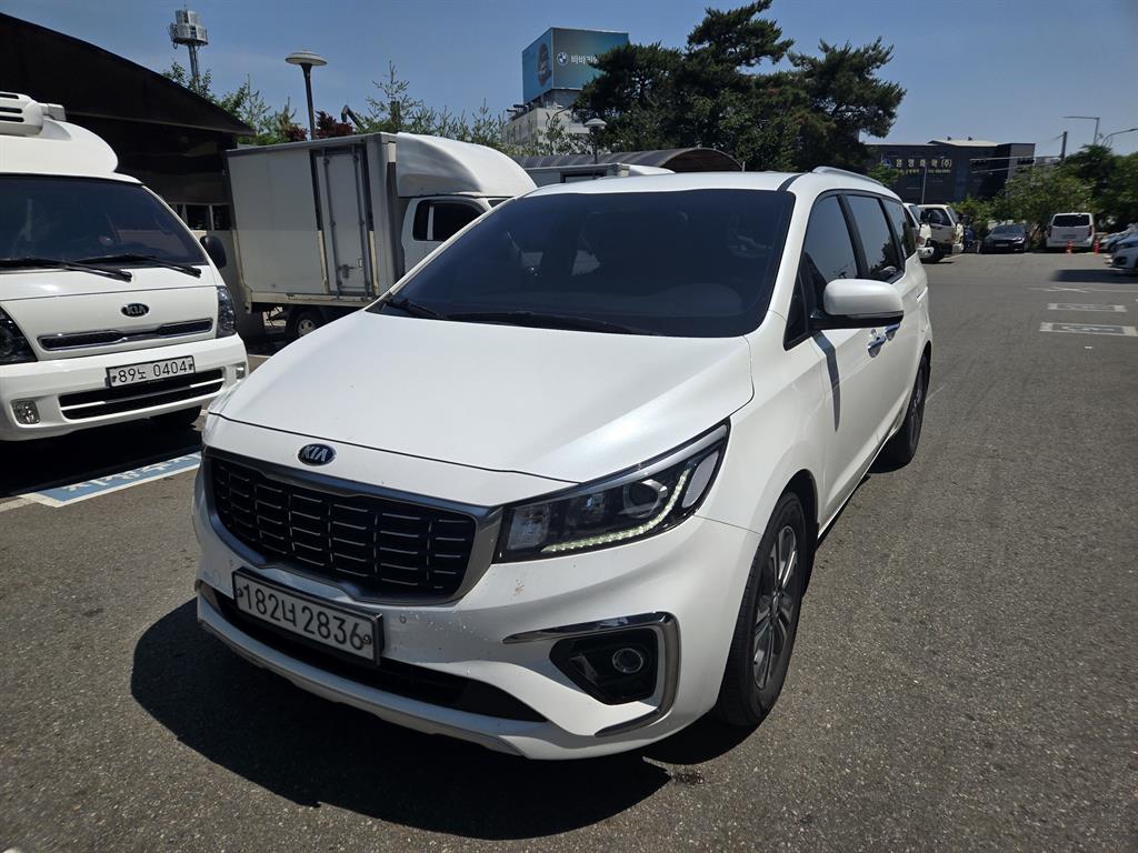 KIA Carnival 2020 Blanco - Importación desde Corea - HF Imports Iquique - Foto 1