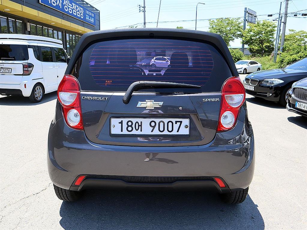 Chevrolet Spark - Vista 6