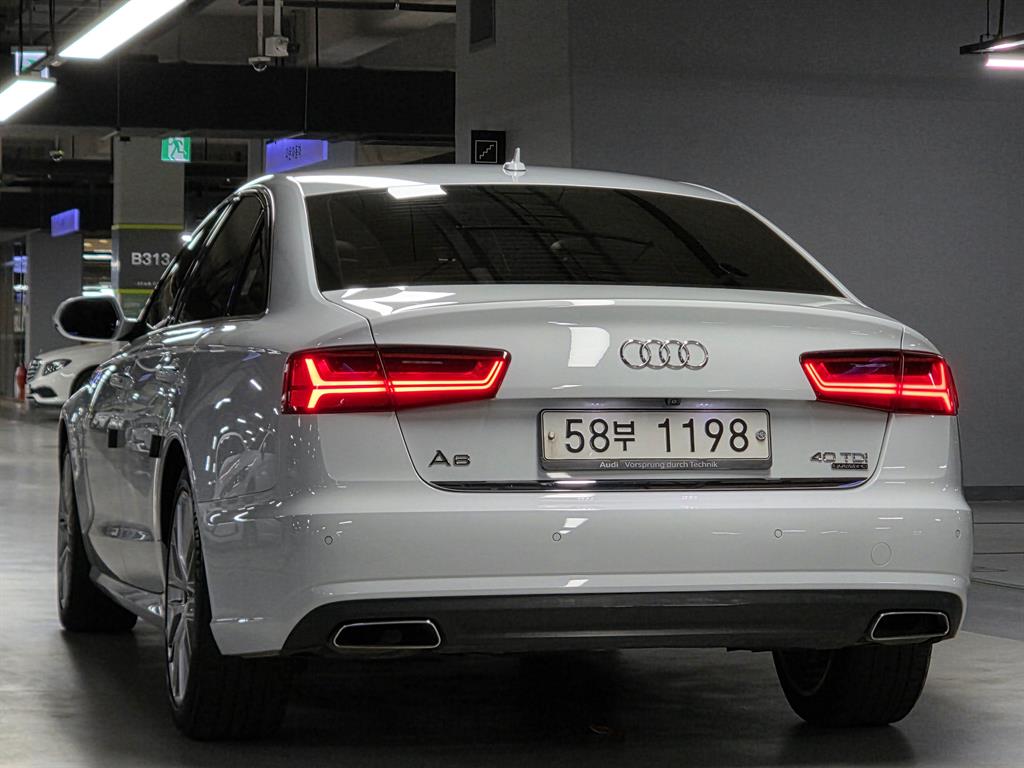Audi A6 - Vista 6