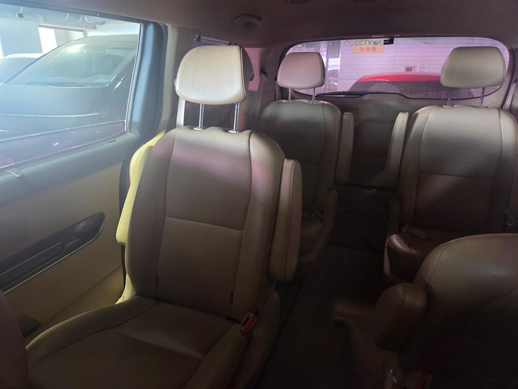 KIA Carnival 2015 Blanco - Importación desde Corea - HF Imports Iquique - Foto 15