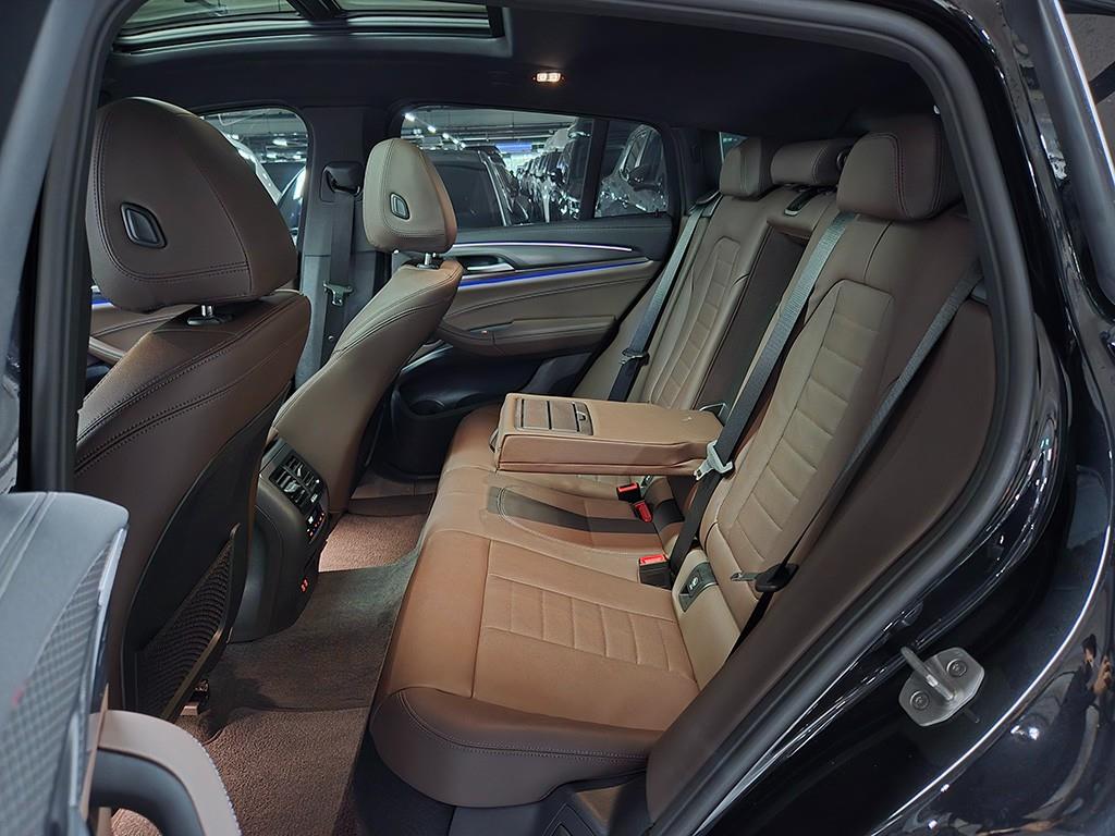 BMW X4 - Vista 8