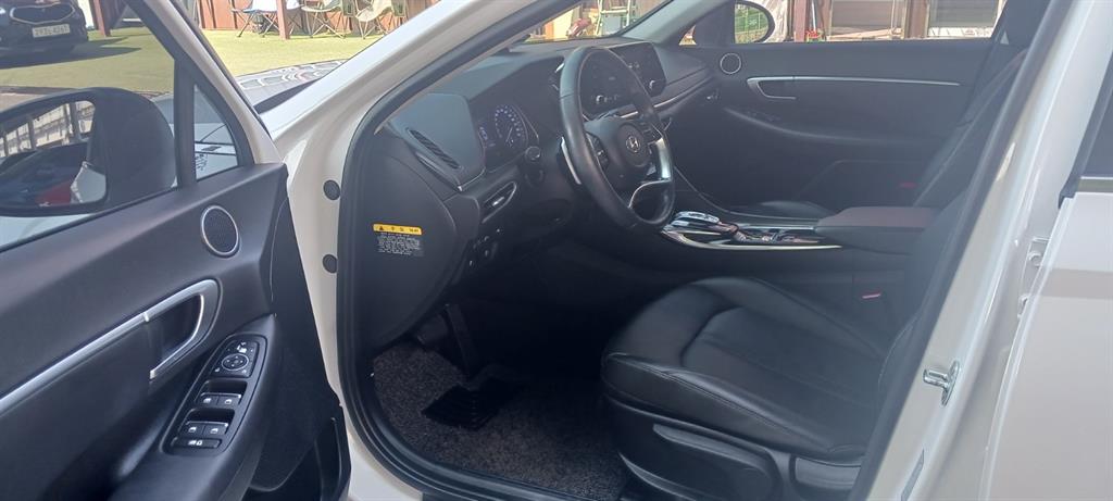 HYUNDAI Sonata - Vista 8